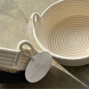 Handcrafted mia mélange cream rope trinket basket